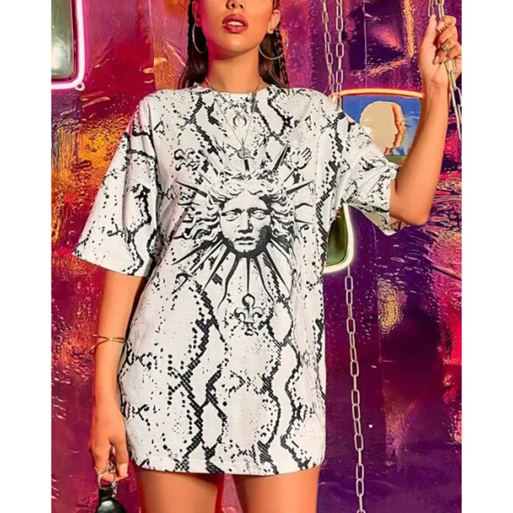 Fashion dark retro portrait print loose short sleeve snake print T-shirt
